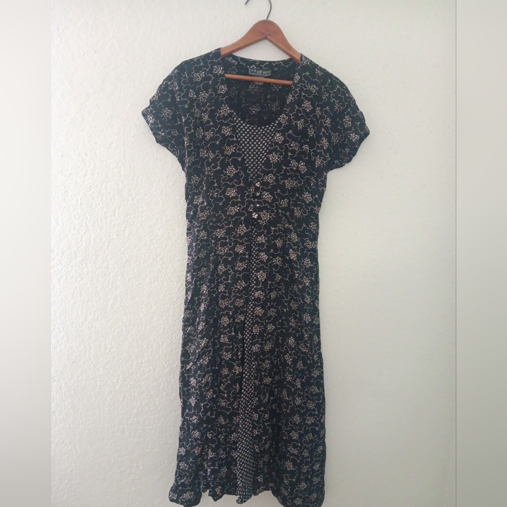 Starina Black and White Floral Midi Dress Sz M